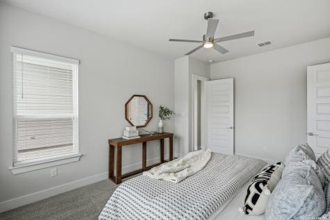 381 Jereth Crossing Castroville TX 78009