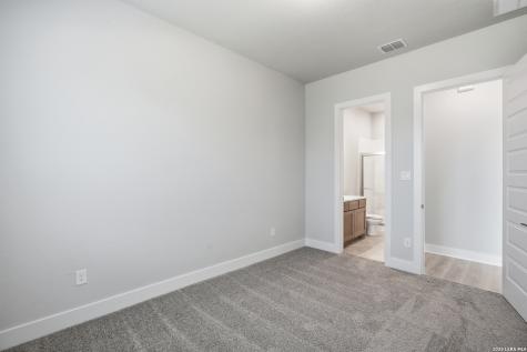 381 Jereth Crossing Castroville TX 78009