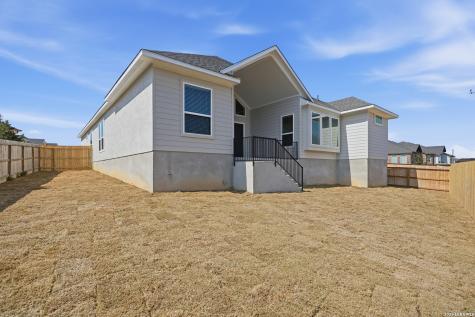 381 Jereth Crossing Castroville TX 78009