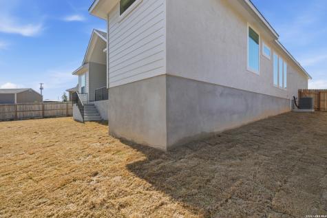381 Jereth Crossing Castroville TX 78009