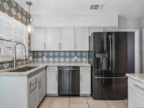 120 Corona Avenue San Antonio TX 78209