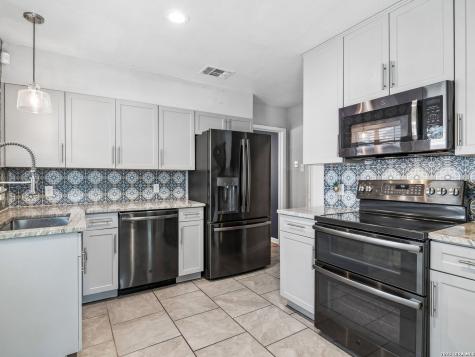 120 Corona Avenue San Antonio TX 78209