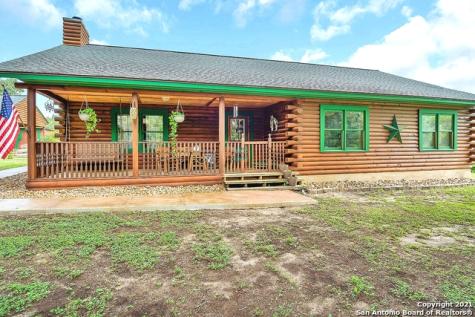 105 Telegraph Drive Floresville TX 78114