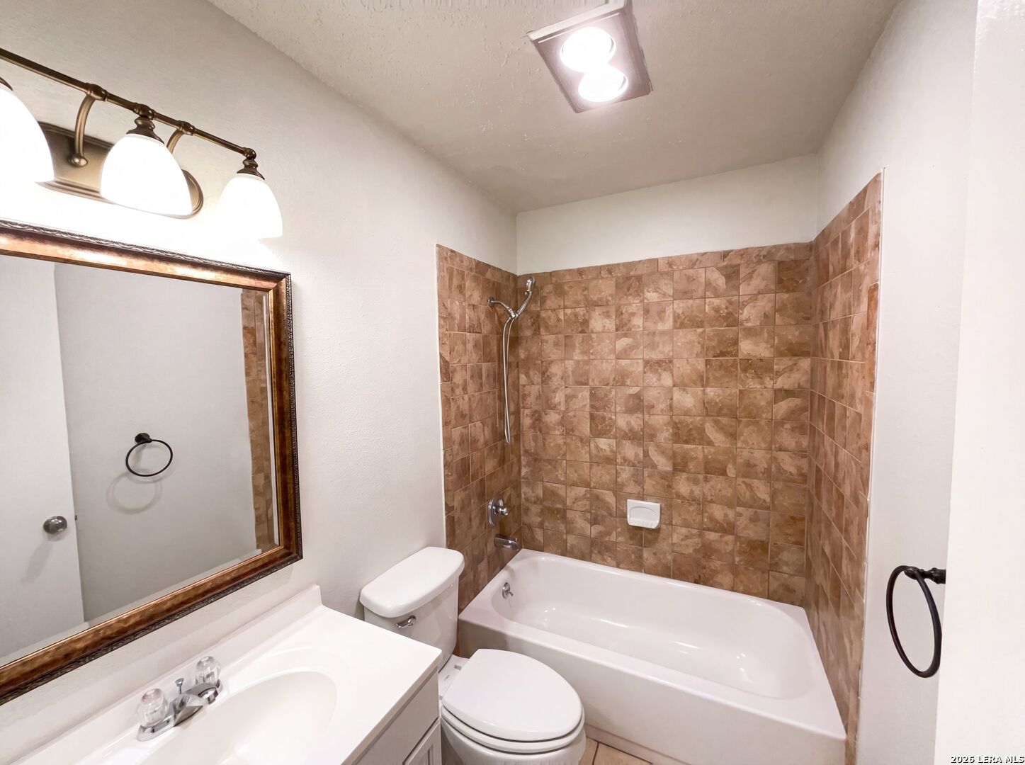 6226 Valley Castle San Antonio TX 78250