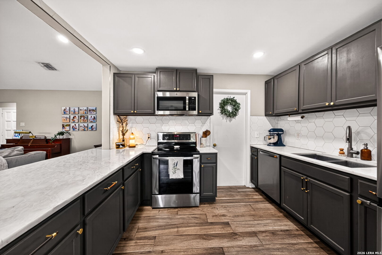 8720 Thatch San Antonio TX 78240