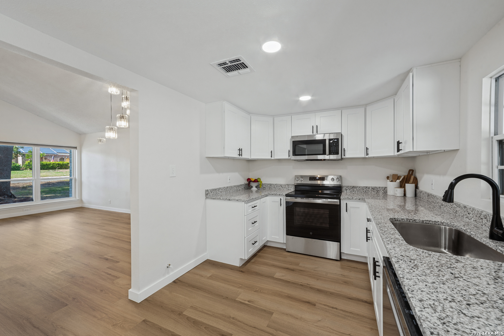 1226 Hayloft Lane San Antonio TX 78245