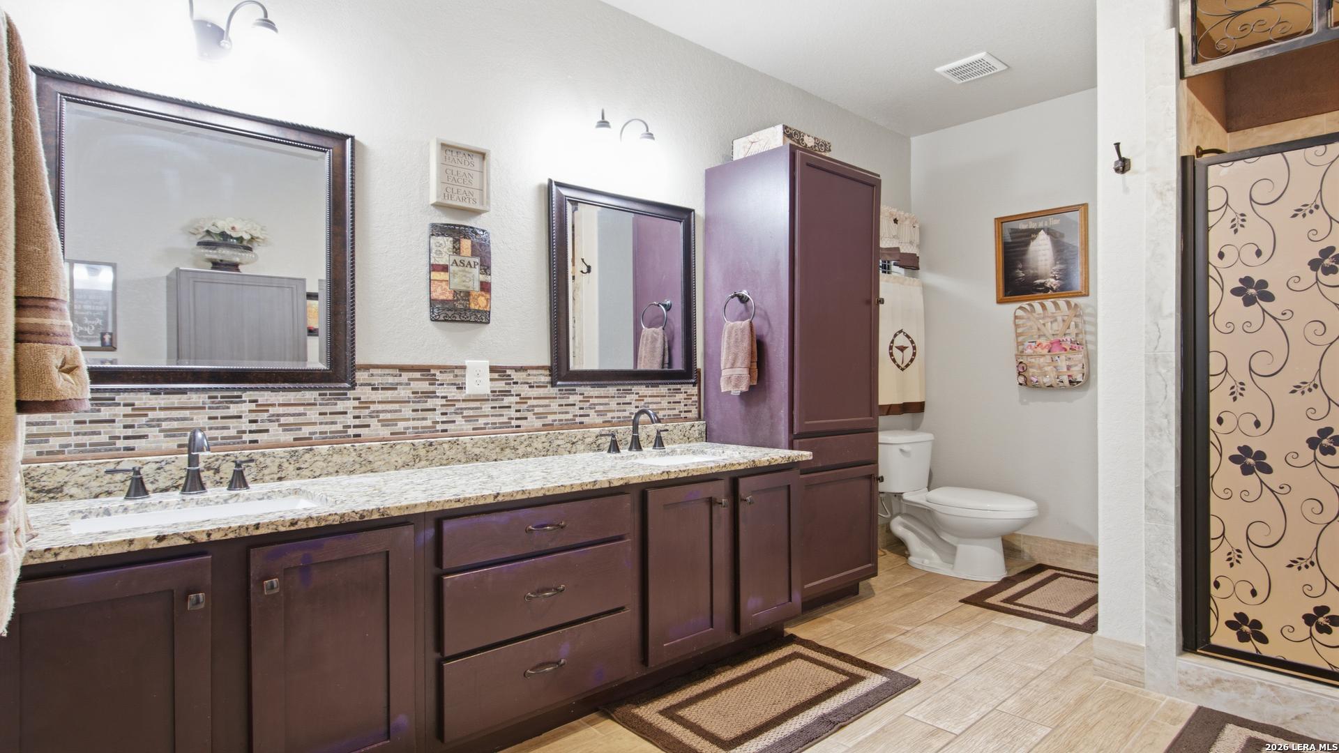 744 Crestview Floresville TX 78114