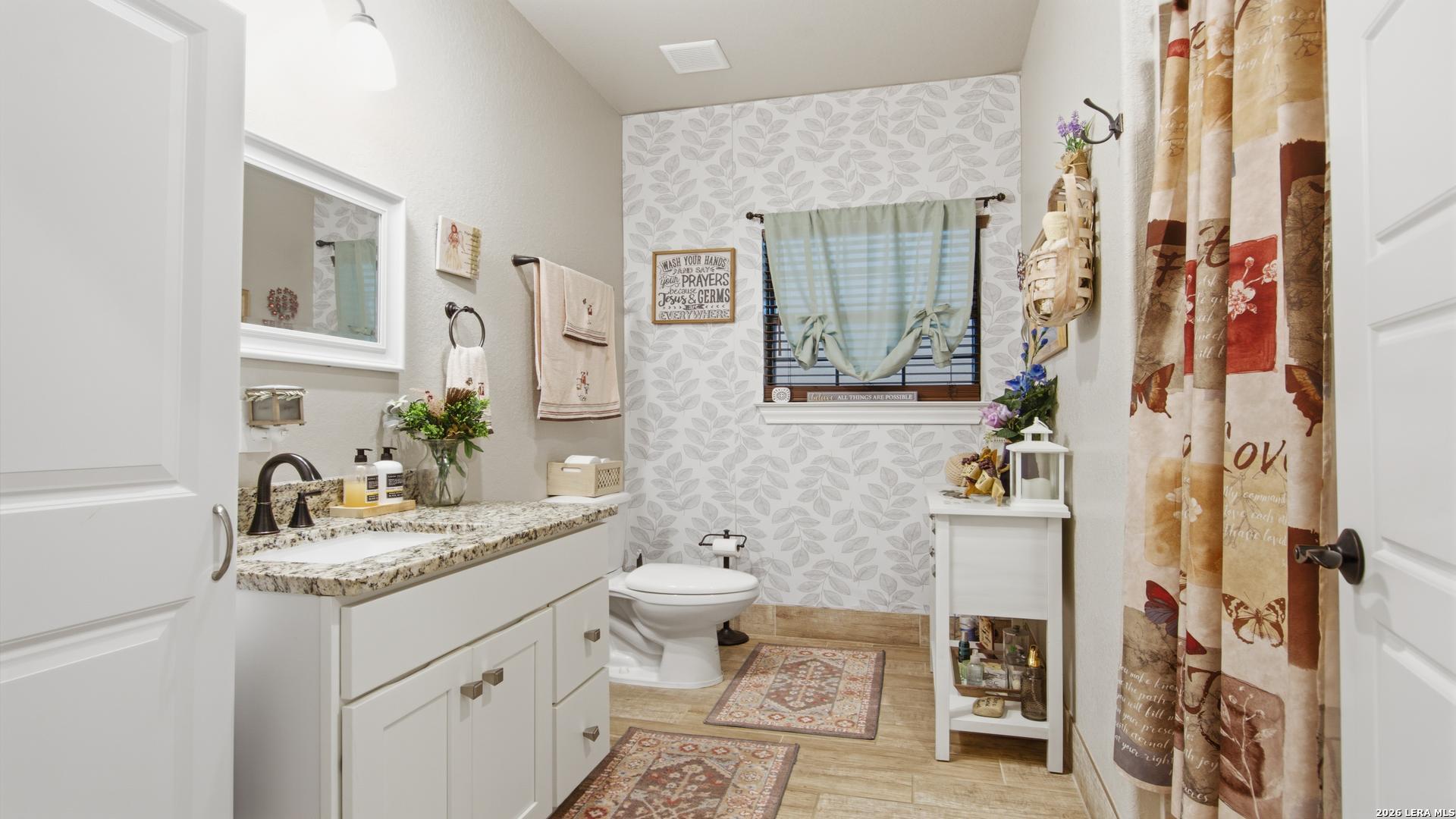 744 Crestview Floresville TX 78114