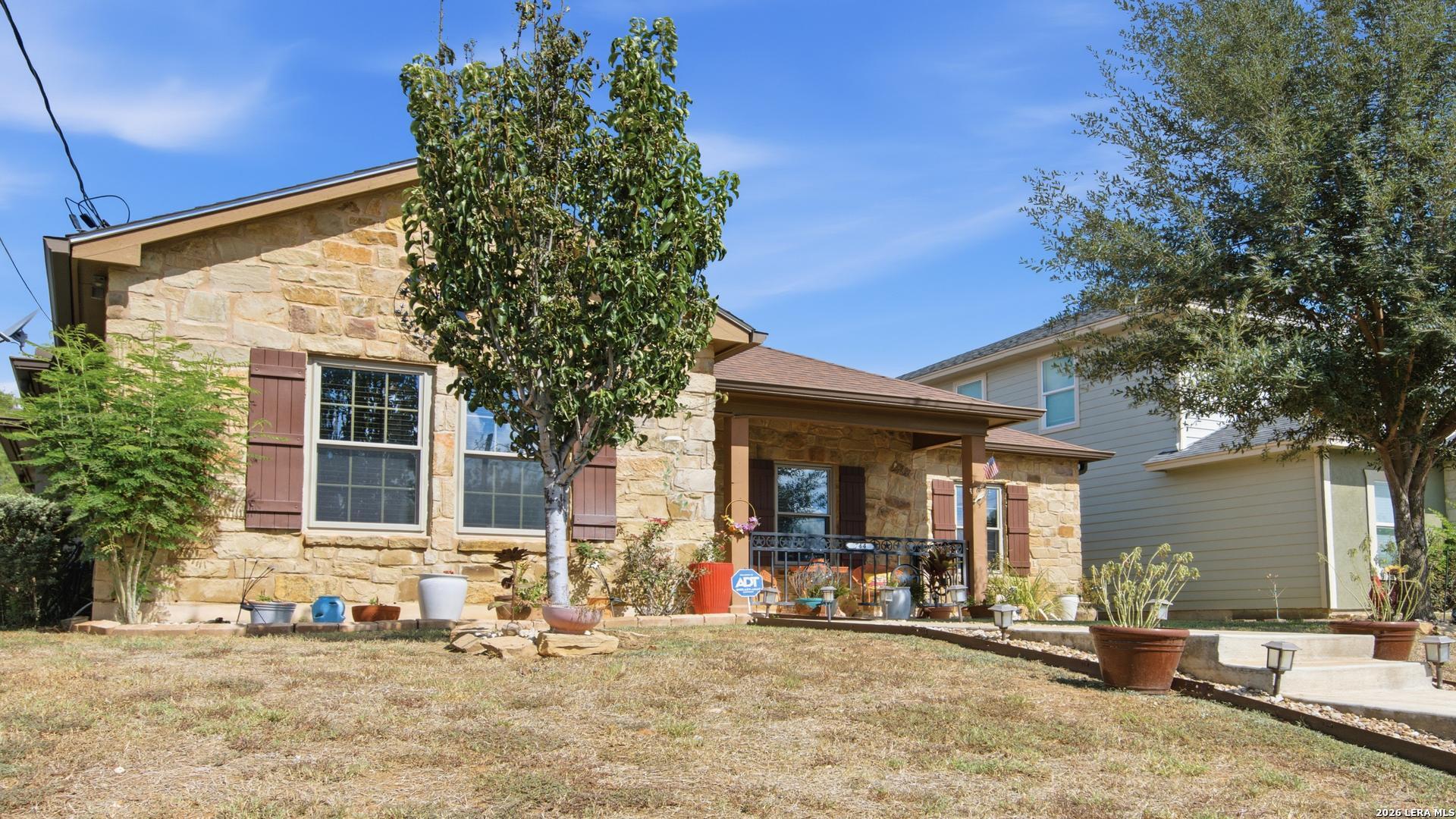744 Crestview Floresville TX 78114
