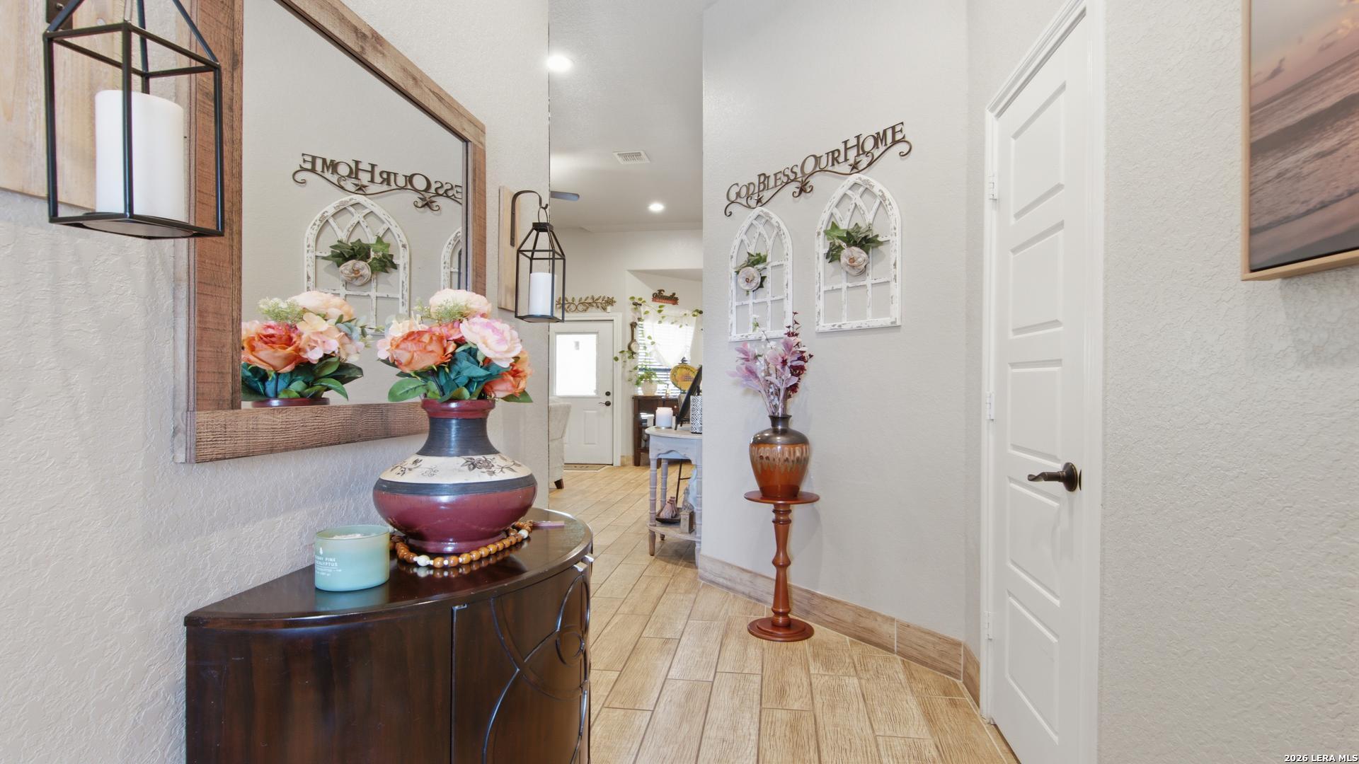 744 Crestview Floresville TX 78114