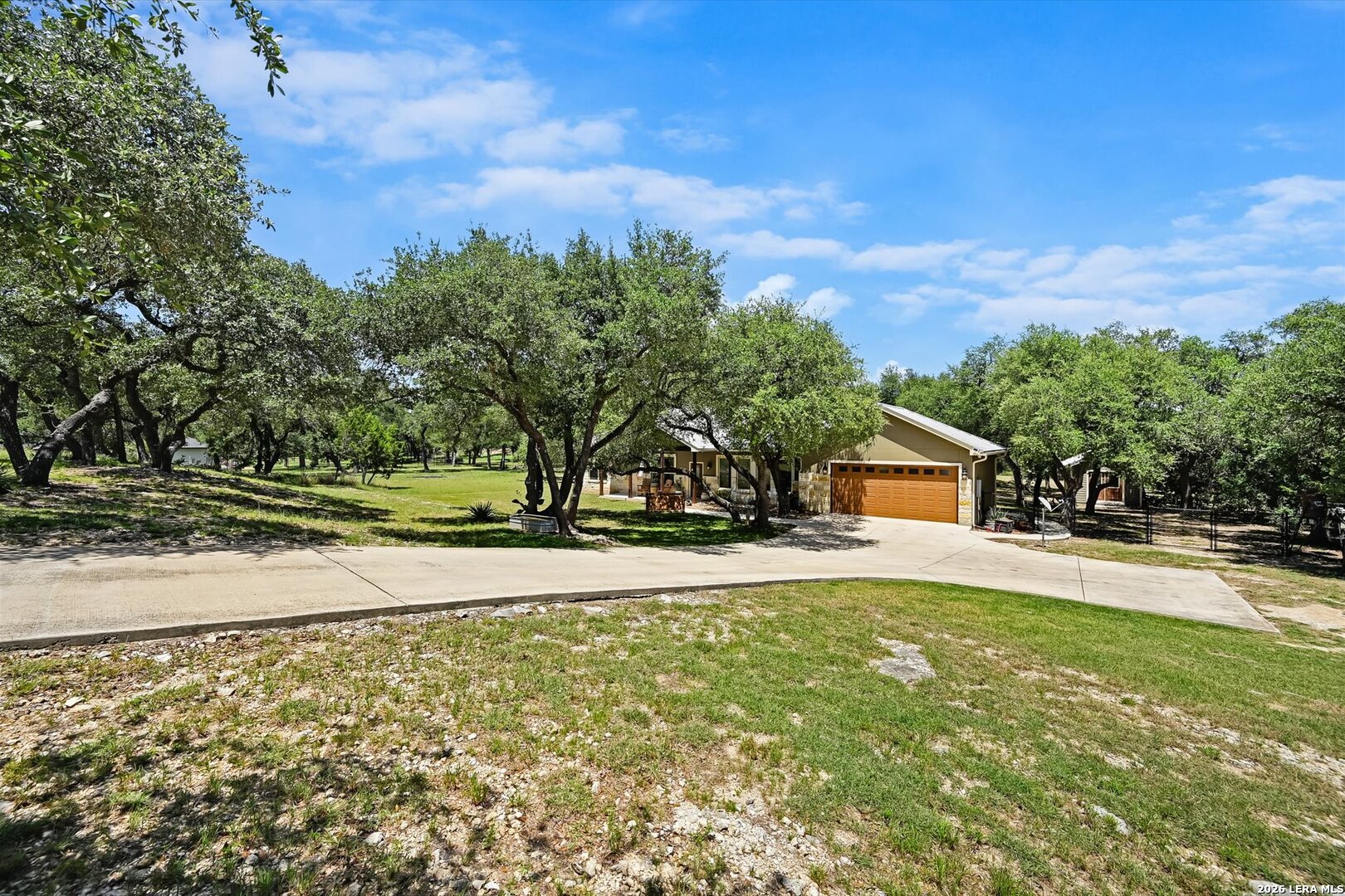281 Kellog Fischer TX 78623