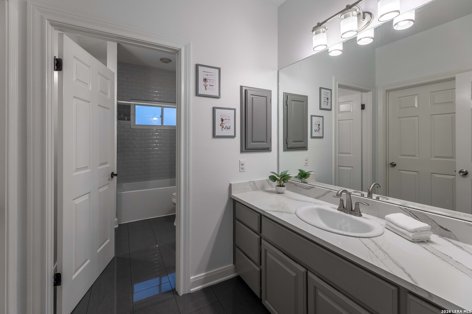 15 Vineyard Drive San Antonio TX 78257