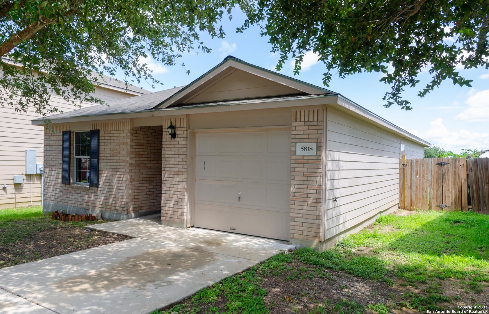 5818 Hickory Canyon San Antonio TX 78252
