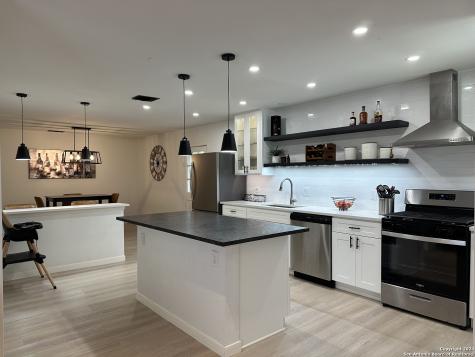 6018 Windyhill San Antonio TX 78242