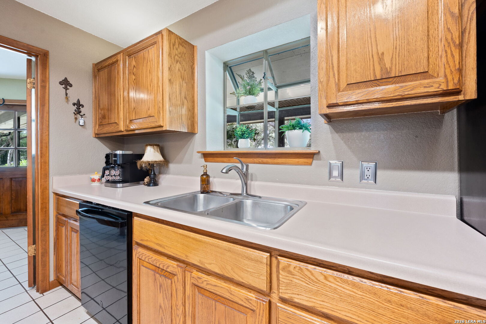 218 County Road 3501 Mico TX 78056