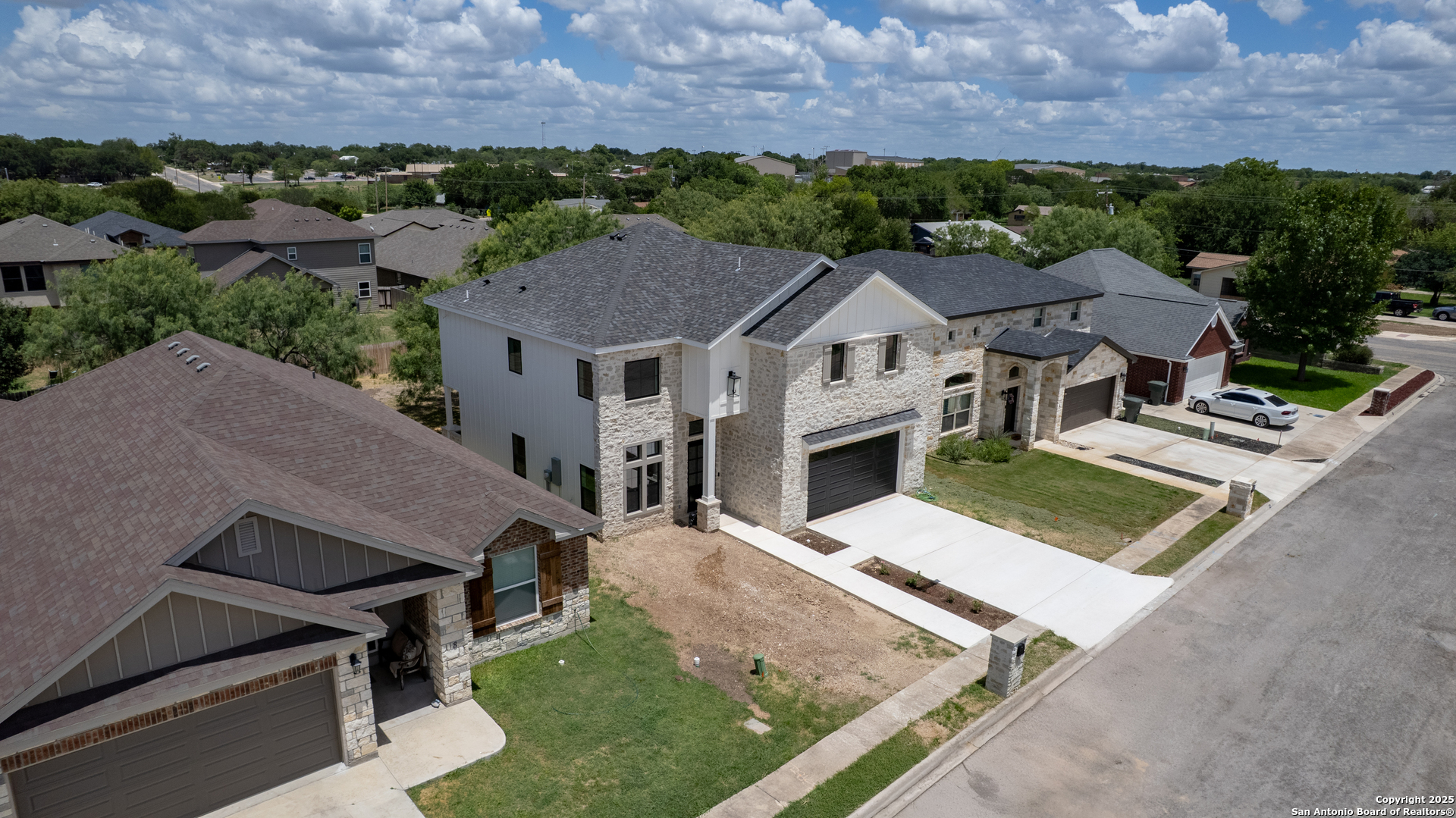 6 Rio Seco Uvalde TX 78801