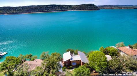 696 Faurie Road Lakehills TX 78063