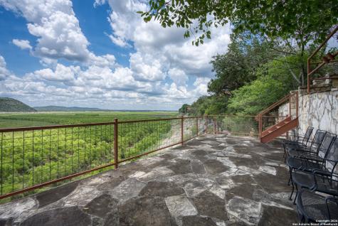 696 Faurie Road Lakehills TX 78063