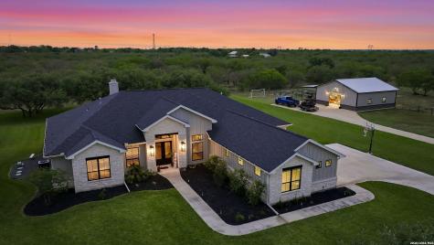 131 Wright Creek Road Victoria TX 77905