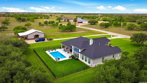 131 Wright Creek Road Victoria TX 77905