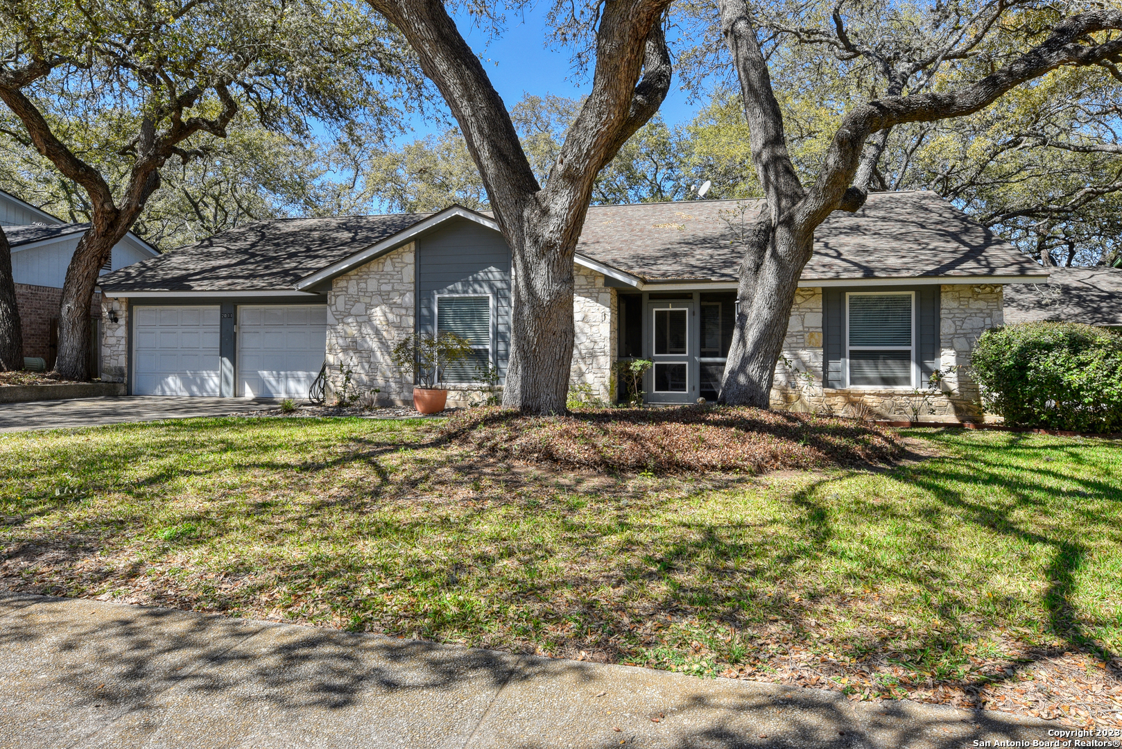 2011 Pinetree Lane San Antonio TX 78232
