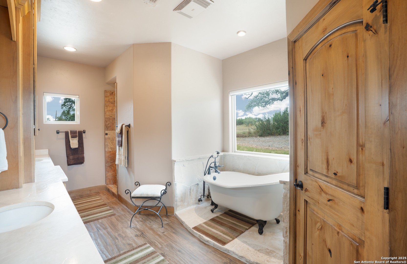 3911 Kite Drive E Kerrville TX 78028