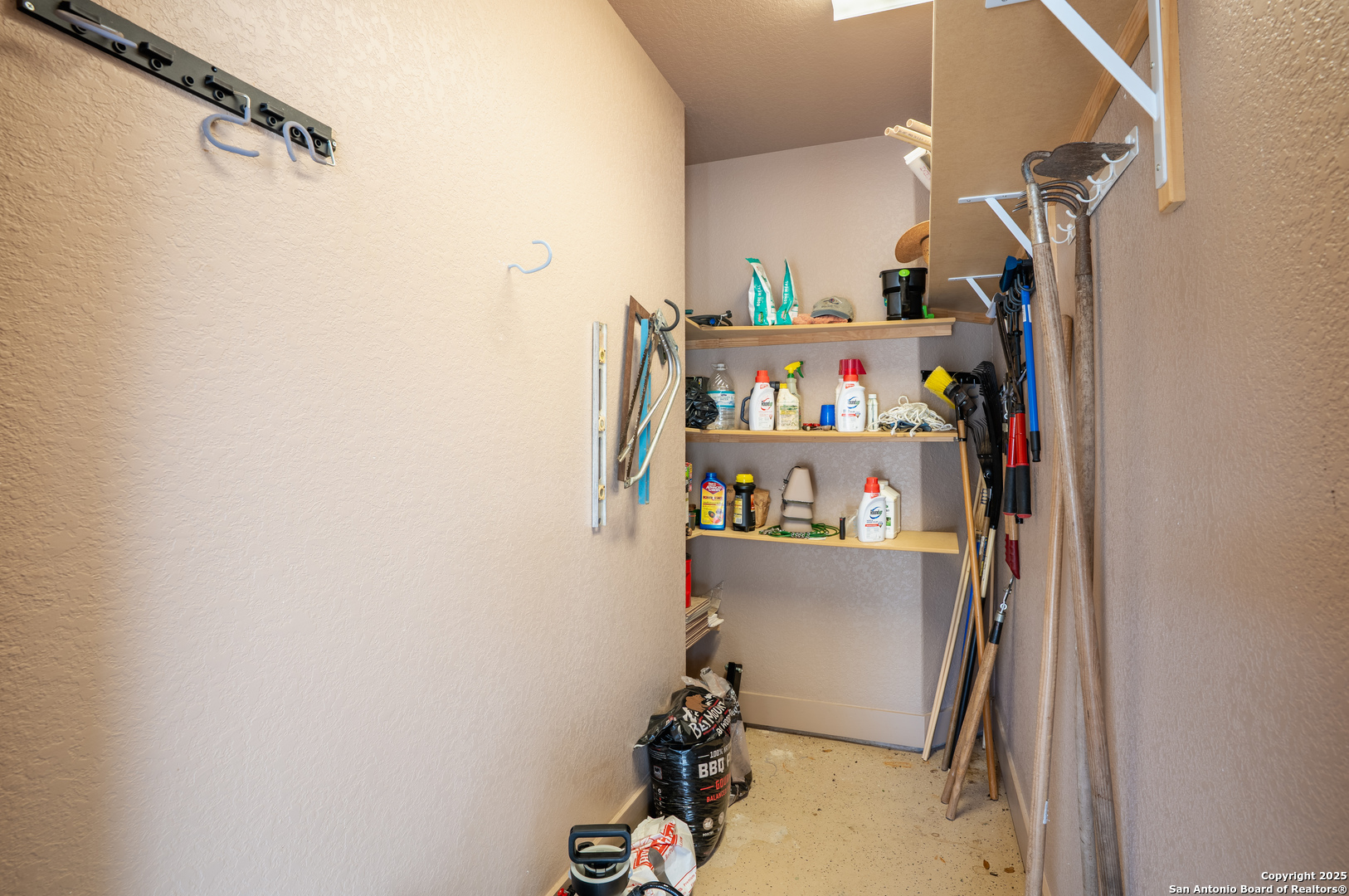 3911 Kite Drive E Kerrville TX 78028