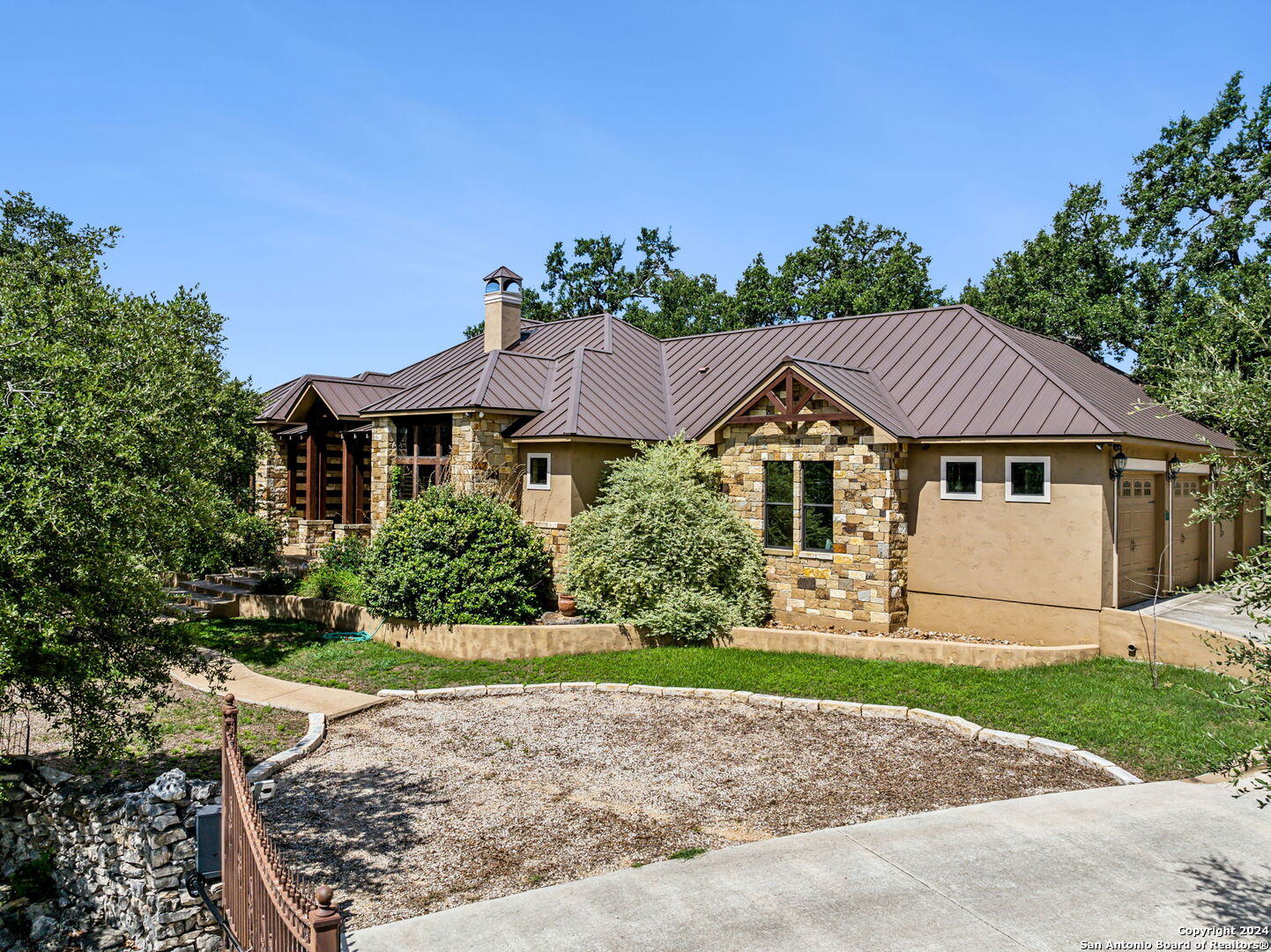 219 Doehne Oaks New Braunfels TX 78132