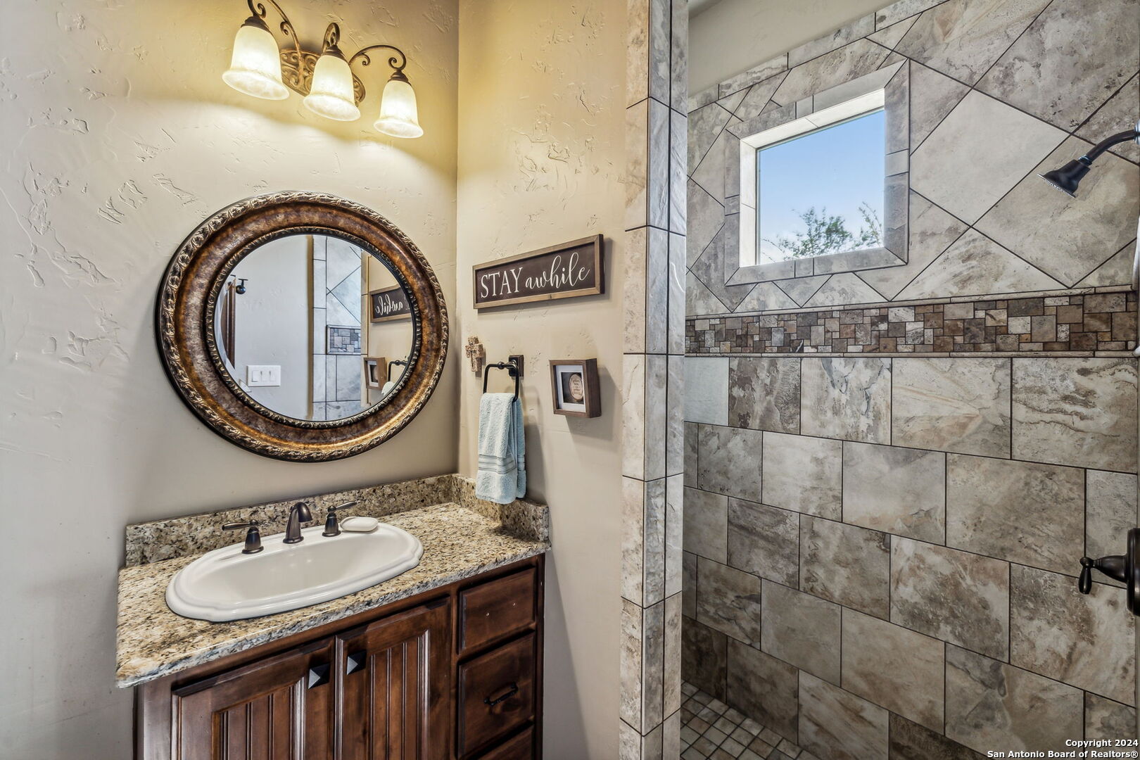 219 Doehne Oaks New Braunfels TX 78132