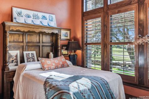 219 Doehne Oaks New Braunfels TX 78132