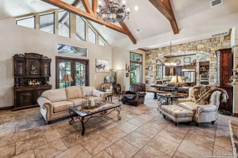 219 Doehne Oaks New Braunfels TX 78132