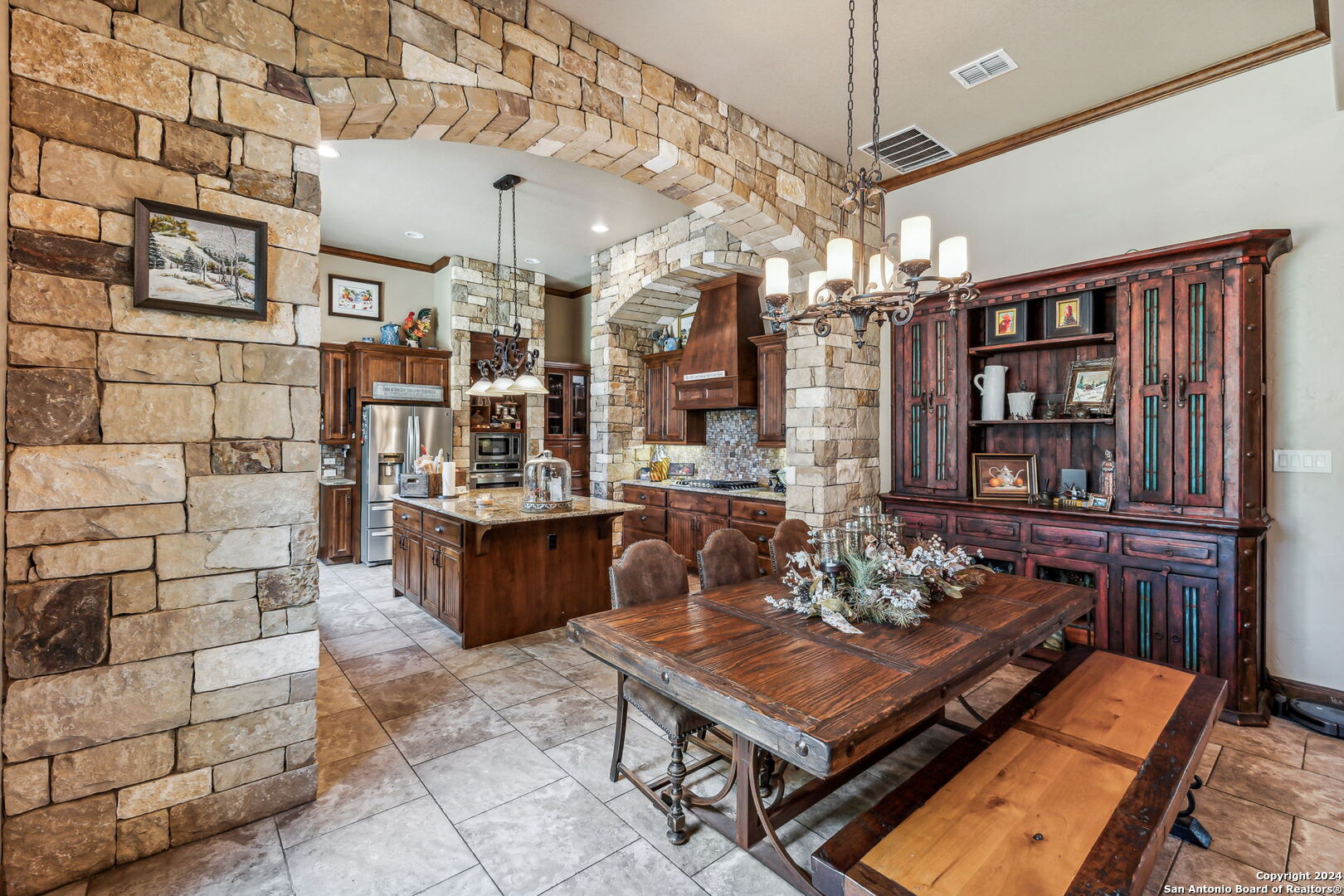 219 Doehne Oaks New Braunfels TX 78132