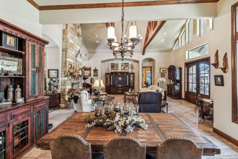 219 Doehne Oaks New Braunfels TX 78132