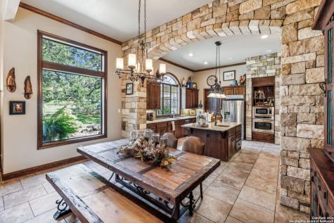 219 Doehne Oaks New Braunfels TX 78132