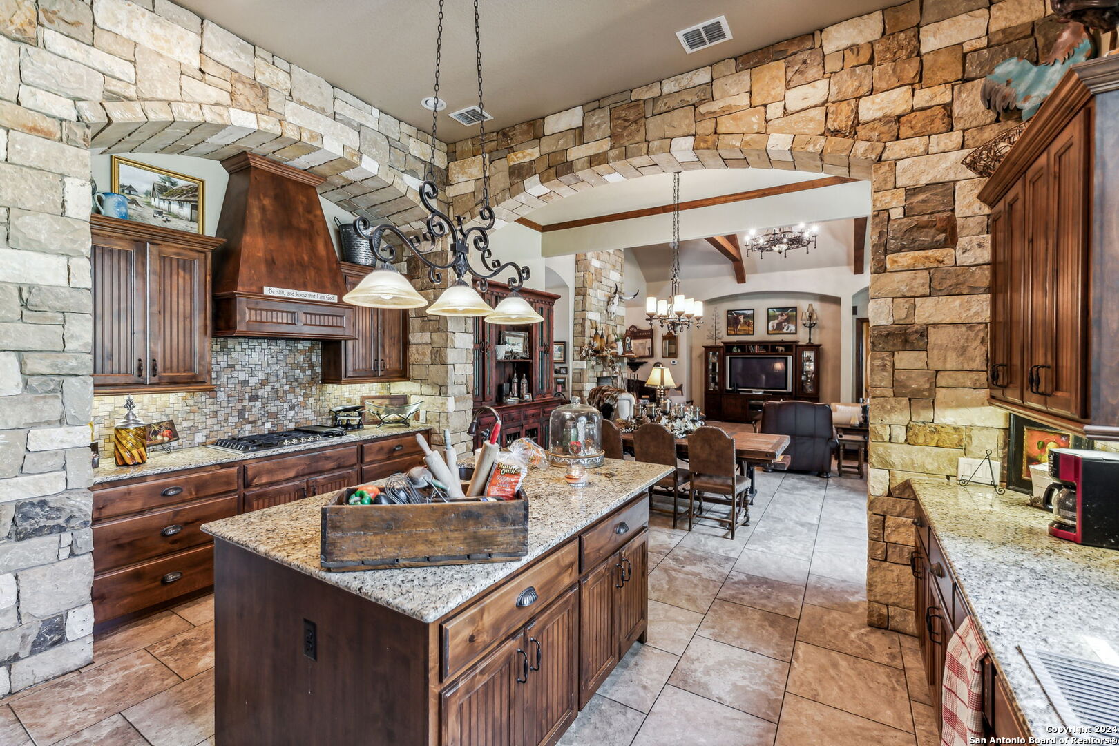 219 Doehne Oaks New Braunfels TX 78132