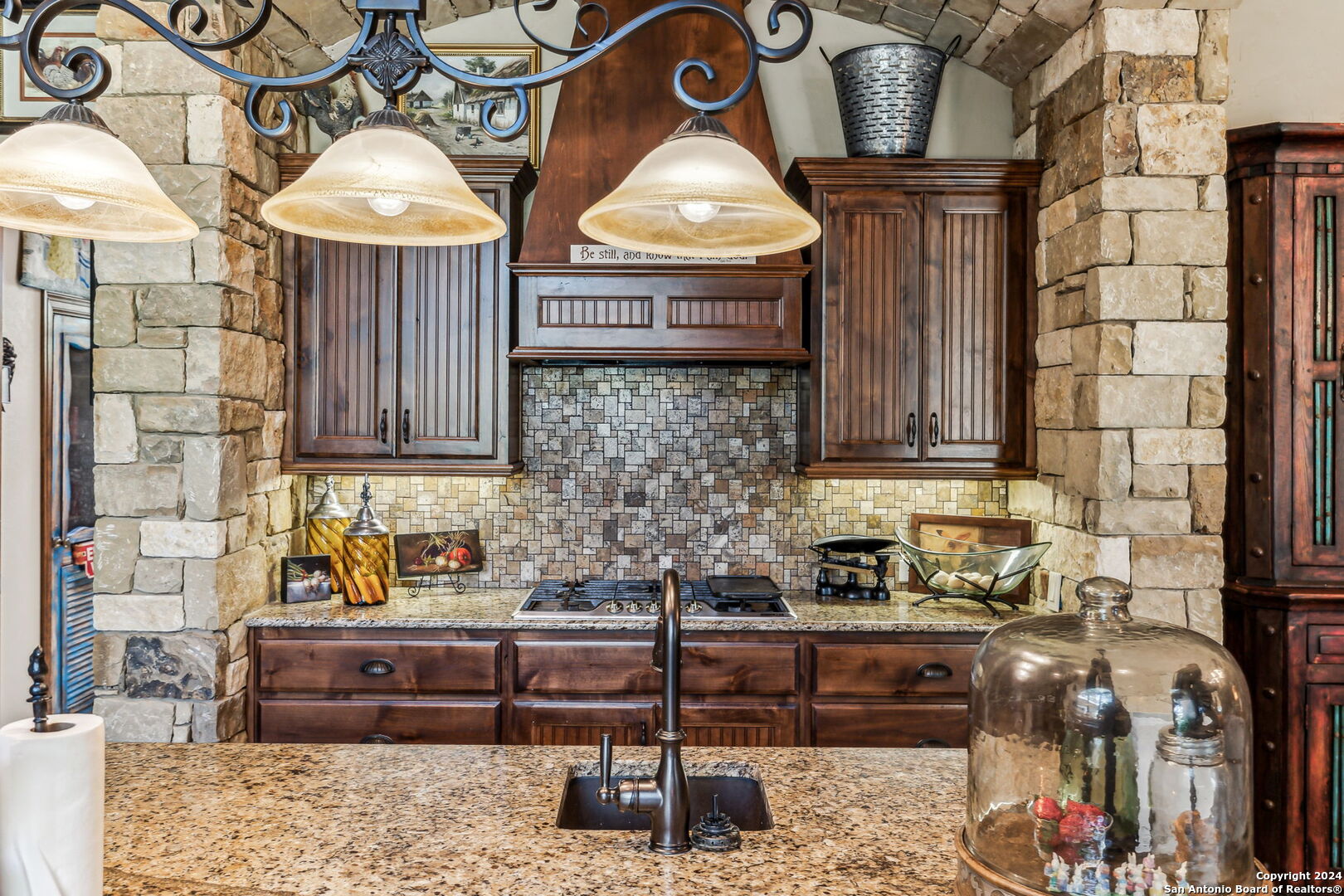 219 Doehne Oaks New Braunfels TX 78132