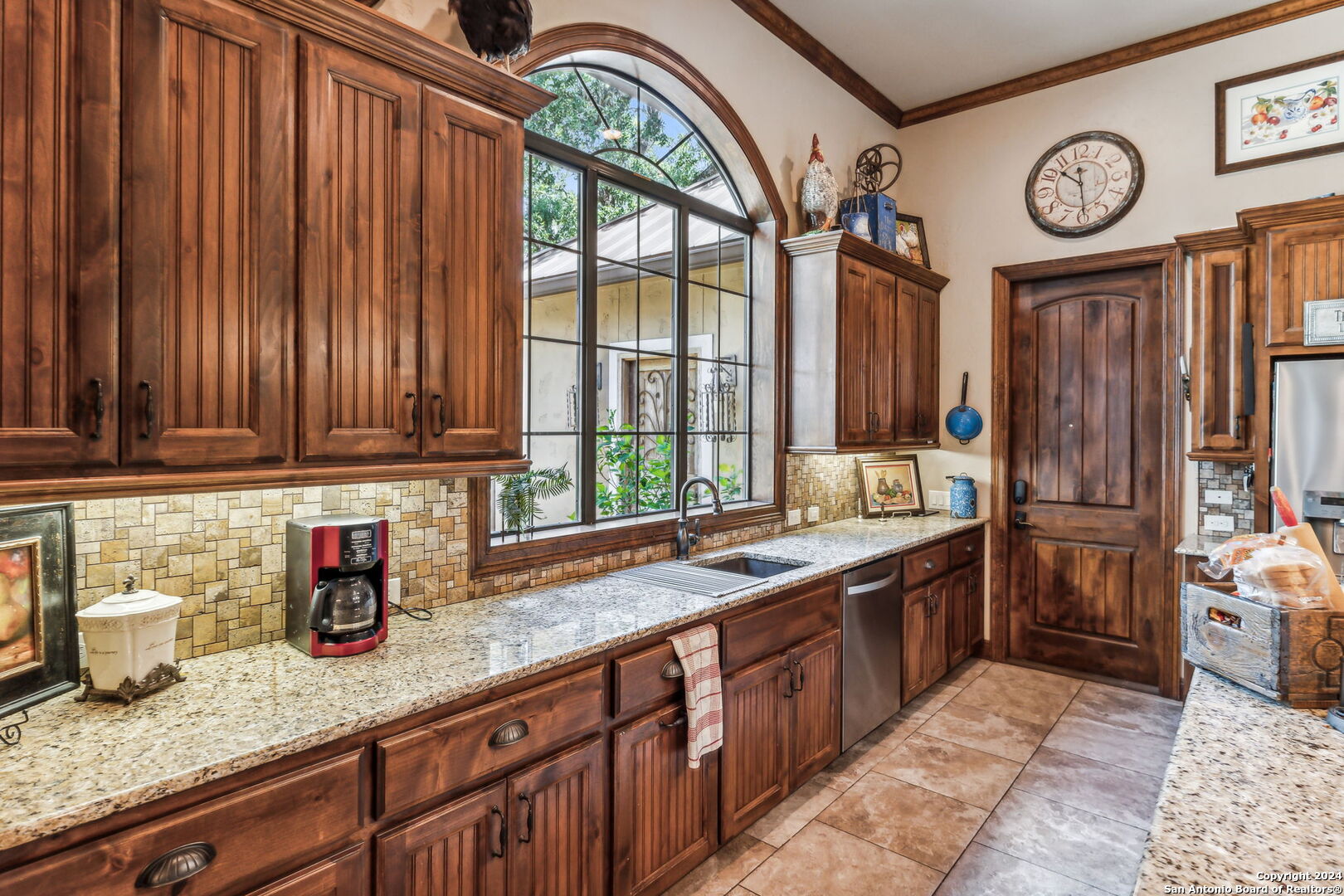 219 Doehne Oaks New Braunfels TX 78132