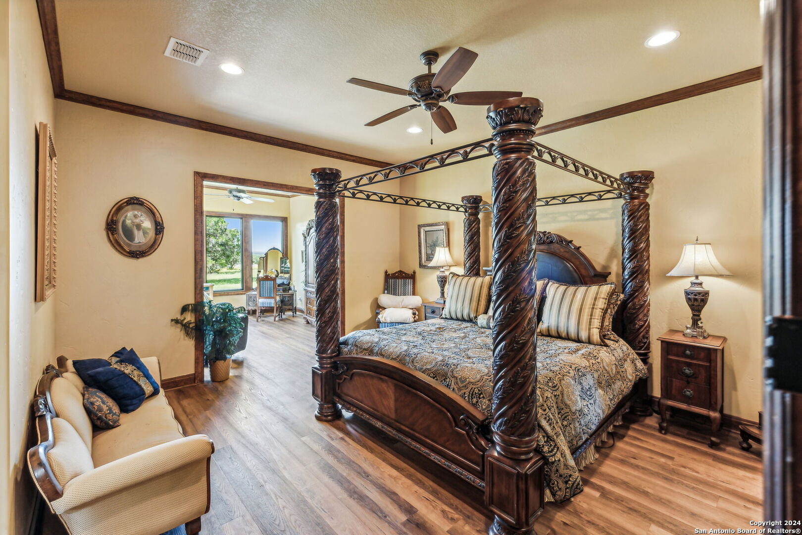 219 Doehne Oaks New Braunfels TX 78132