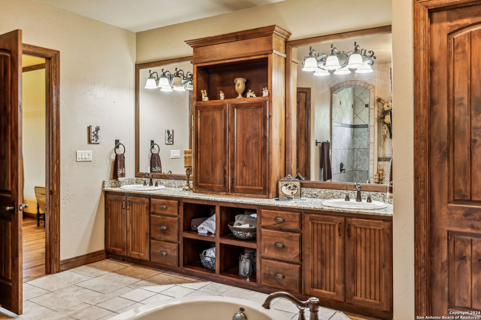 219 Doehne Oaks New Braunfels TX 78132