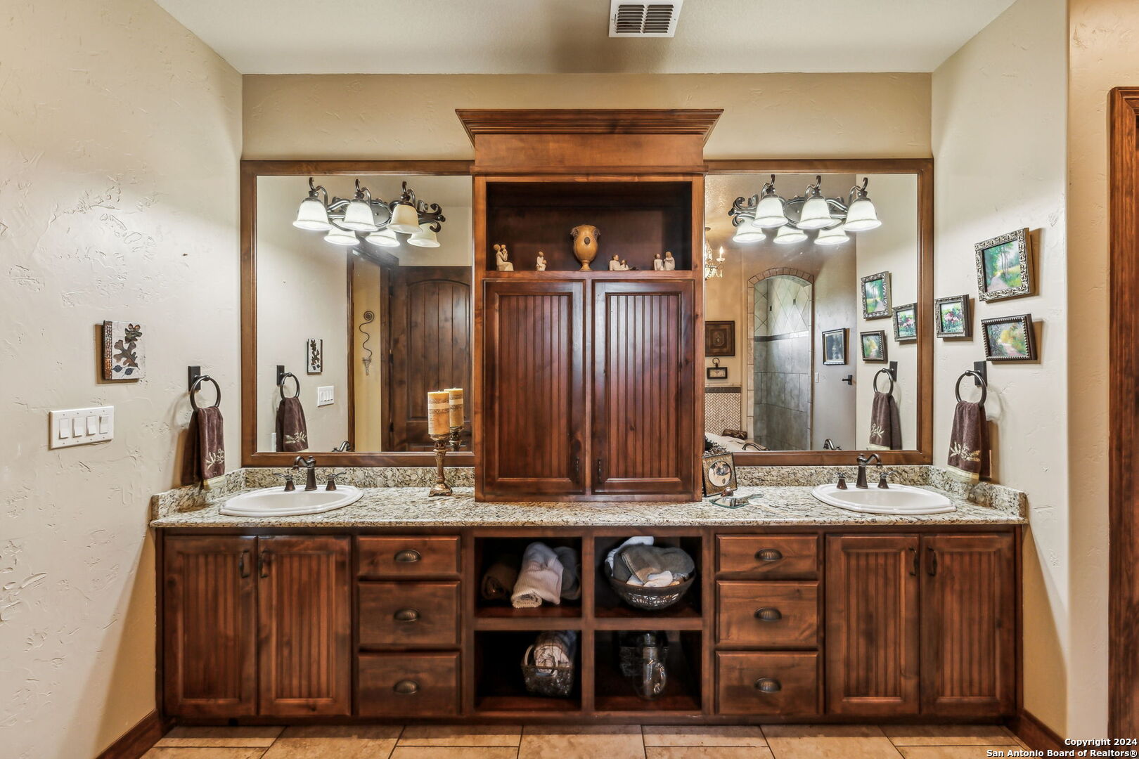 219 Doehne Oaks New Braunfels TX 78132