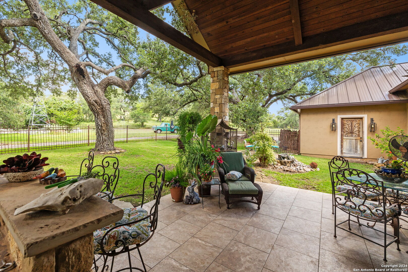 219 Doehne Oaks New Braunfels TX 78132