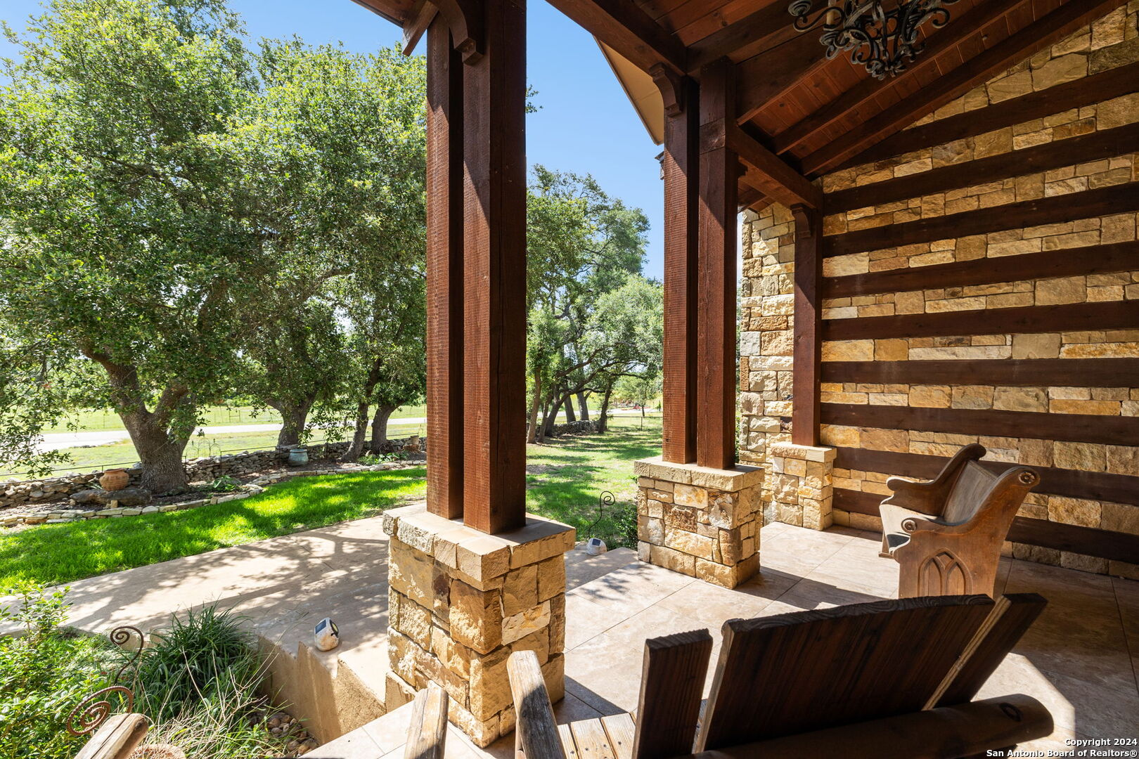 219 Doehne Oaks New Braunfels TX 78132
