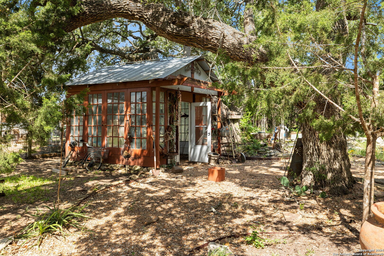 219 Doehne Oaks New Braunfels TX 78132