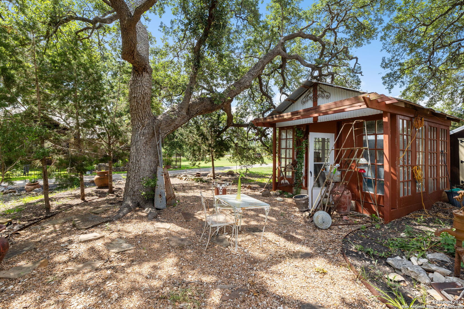 219 Doehne Oaks New Braunfels TX 78132