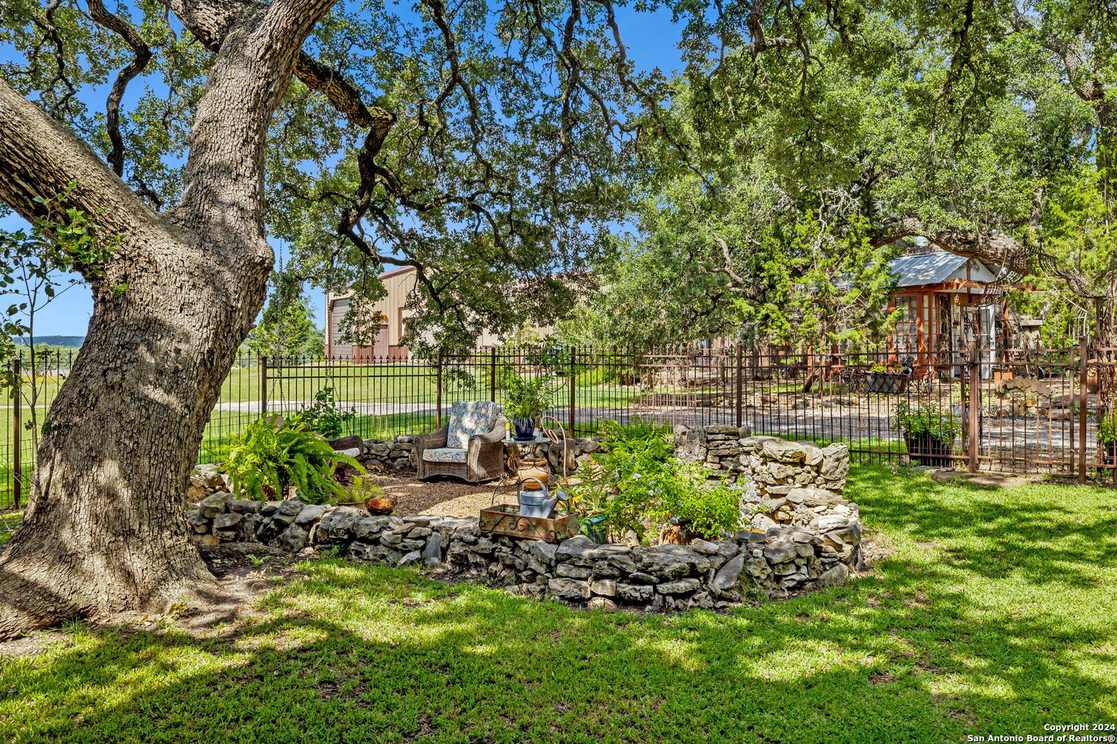 219 Doehne Oaks New Braunfels TX 78132