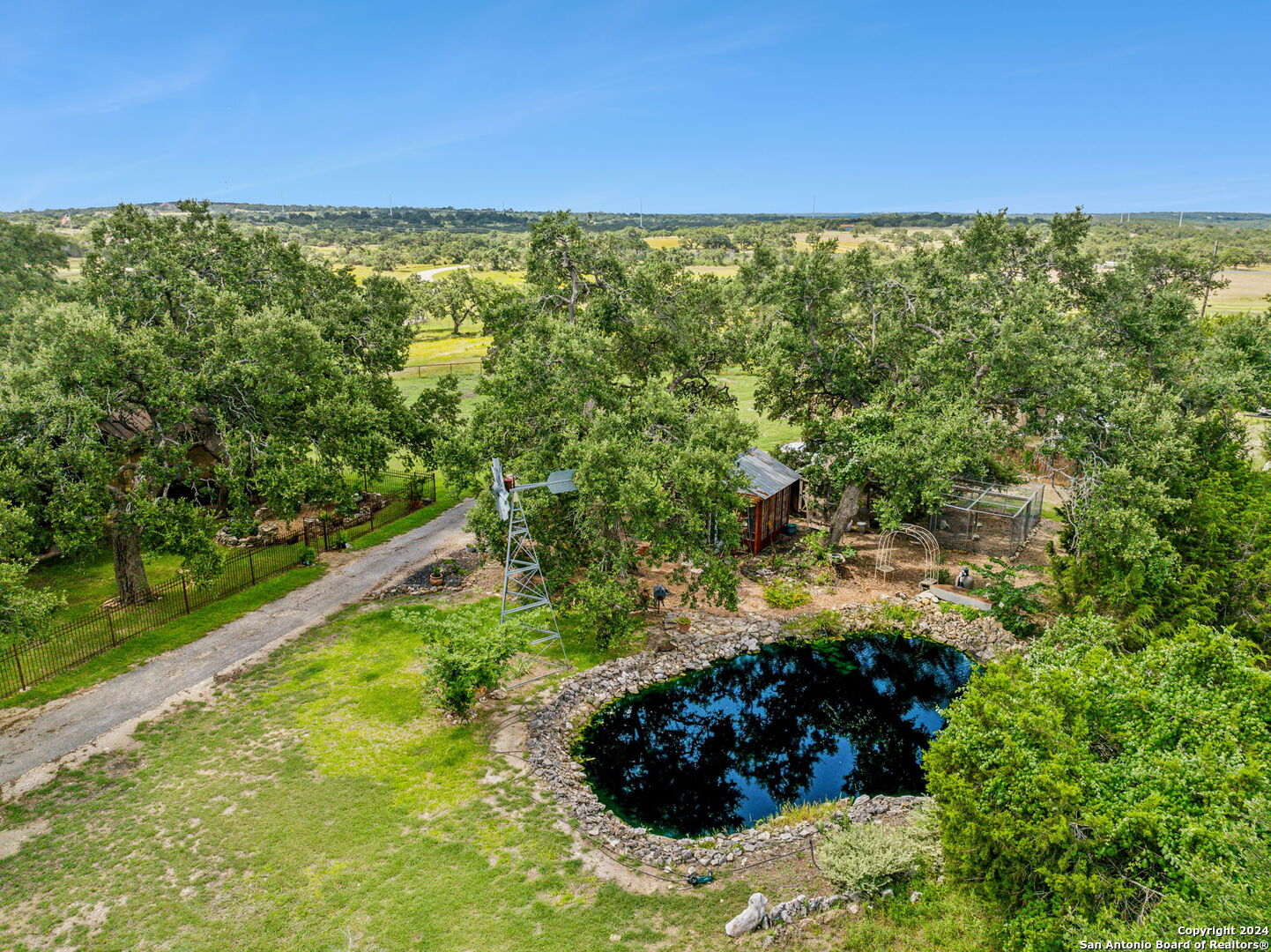 219 Doehne Oaks New Braunfels TX 78132