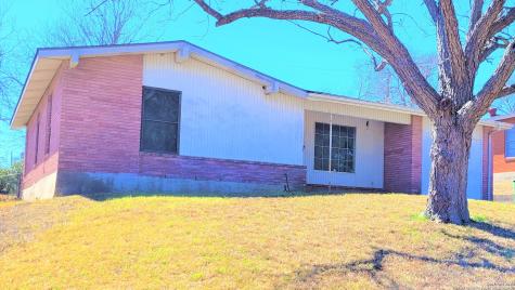 1018 Utopia Lane San Antonio TX 78223