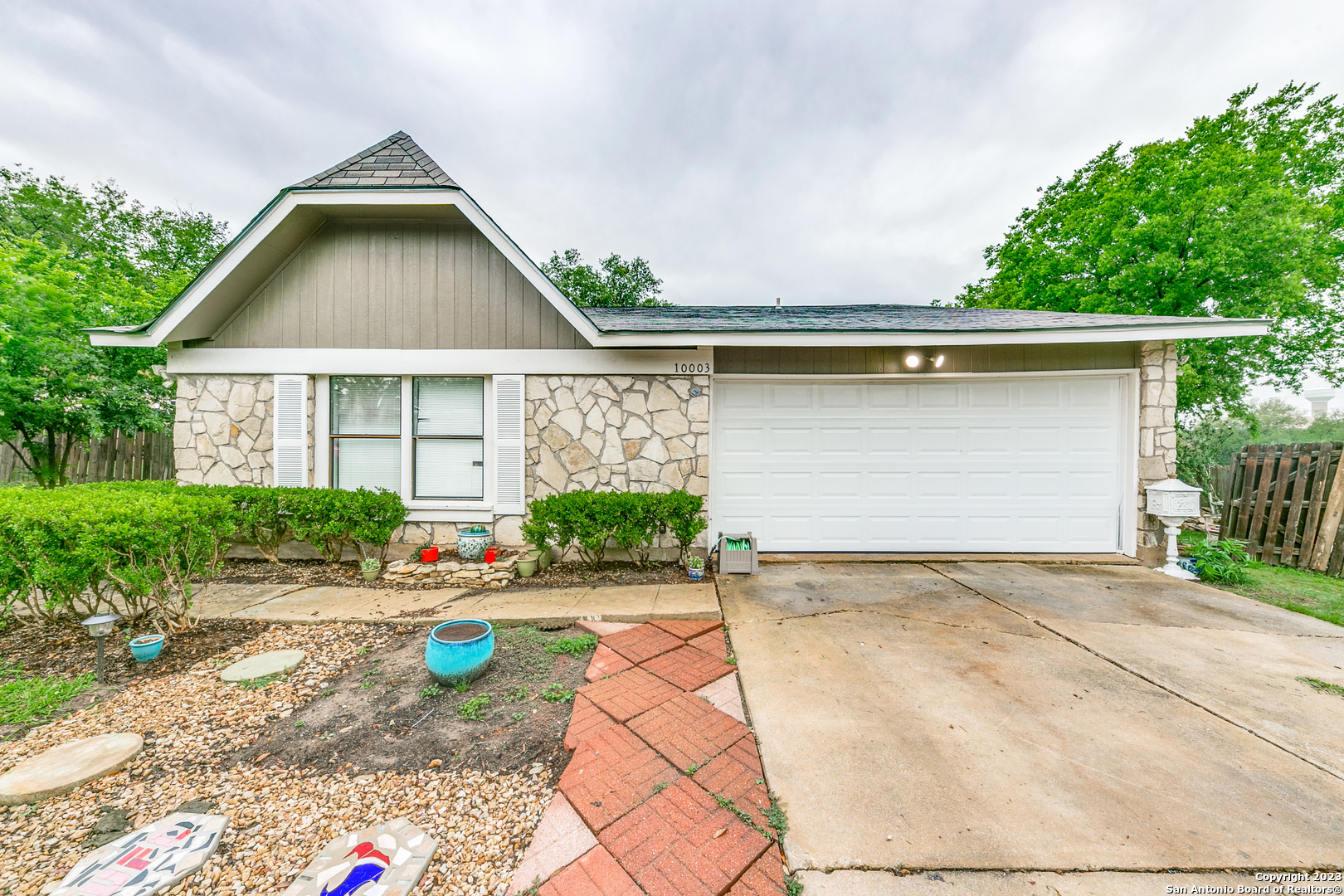 10003 Crescent Ridge Drive Converse TX 78109