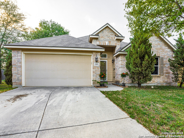 5203 Gemsbuck Chase San Antonio TX 78251