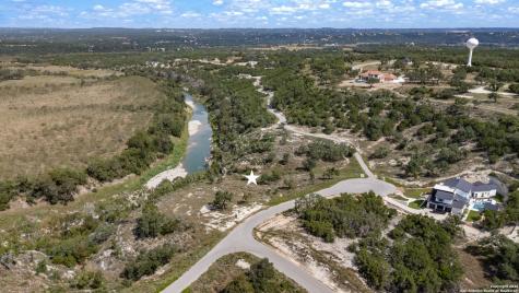 933 Blueridge View Canyon Lake TX 78133